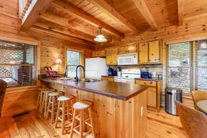 Gallery image of Fern Cabin in Blue Ridge