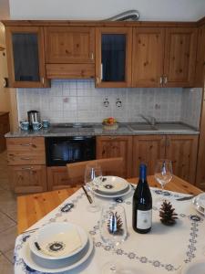 Kuchyňa alebo kuchynka v ubytovaní Chalet Alberti