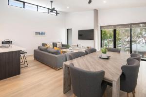 TV a/nebo společenská místnost v ubytování Town Scape - Margaret River