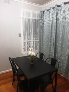 Fotografie z fotogalerie ubytování Homestay near Dandenong Plaza v destinaci Dandenong