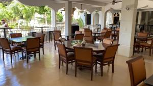 Gallery image of Mountain View Hotel and Bar Restaurant in Cap-Ha&iuml;tien