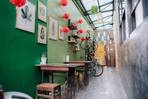 Jízda na kole v ubytování Mystay Hostel Nan nebo okolí