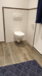 Koupelna v ubytování Landhaus Amberg Hopfen am See // Hopfensee // Füssen + 38 fotografií