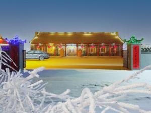 a lego building of a store with a car in it at Rime Island Manzhaosongju Inn in Jilin