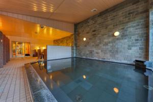 Bazén v ubytování Fuji Matsuzono Hotel nebo v jeho okolí
