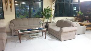 Imagen de la galería de Hotel Suroyo RedPartner, en Jati 36 fotos más