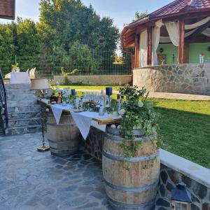 Photo de la galerie de l'établissement Cabana Dintre Vii, à Apoldu de Sus