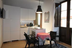 Kuchnia lub aneks kuchenny w obiekcie Del Parque Flats Alvarez Suite