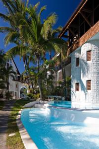 Bazén v ubytování Le Saint Alexis **** Hotel & Spa nebo v jeho okolí