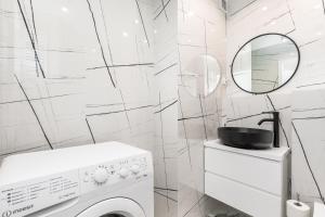 Kúpeľňa v ubytovaní Apartament Moniuszki by Your Freedom + 36 fotografií