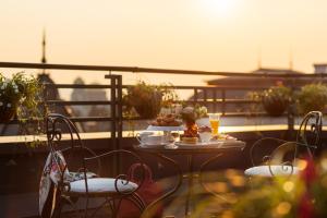 A balcony or terrace at Grand Hotel Sofia