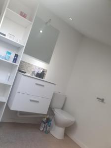 Photo de la galerie de l'établissement Aux portes de Lyon Jolie T3 Clim et PRIME Vidéo, à Givors