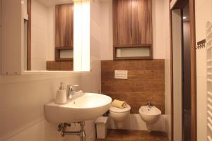 Kúpeľňa v ubytovaní Apartamenty Doliny + 37 fotografií