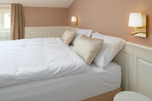 Posteľ alebo postele v izbe v ubytovaní Hotel & Restaurant Chateau Trnová
