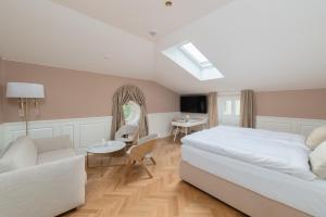 Posteľ alebo postele v izbe v ubytovaní Hotel & Restaurant Chateau Trnová