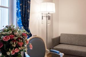 Posedenie v ubytovaní Hotel & Restaurant Chateau Trnová