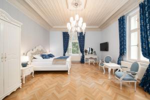 Posteľ alebo postele v izbe v ubytovaní Hotel & Restaurant Chateau Trnová