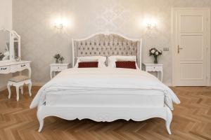 Posteľ alebo postele v izbe v ubytovaní Hotel & Restaurant Chateau Trnová