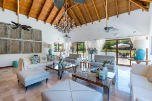 Posezení v ubytování Casa de Campo Luxury Villas - Private Paradise at La Romana