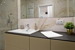 Kúpeľňa v ubytovaní Marina Mokotow P&O Serviced Apartments