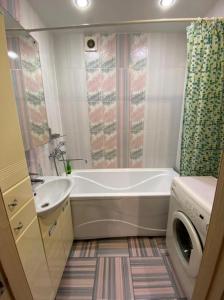 Ванна кімната в Apartments 17a quarter, 28