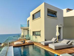 Πισίνα στο ή κοντά στο Alectrona Living Crete, RocSea Luxury Apartment