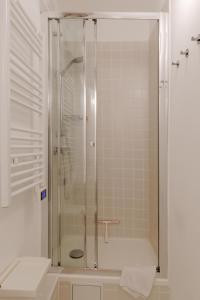 Kylpyhuone majoituspaikassa Mini Loft au coeur du Panier - Marseille