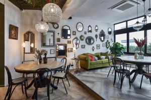Posezení v ubytování Urban Yard Hotel