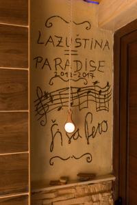 Fotografie z fotogalerie ubytování Holiday Home Lazuština Paradise v destinaci Mihanići