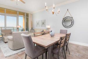 Khu vực ghế ngồi tại Phoenix Gulf Shores 404