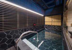 Bazén v ubytování APA Hotel Ueno Ekimae nebo v jeho okolí