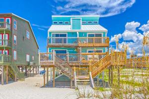 The Breeze by Meyer Vacation Rentals