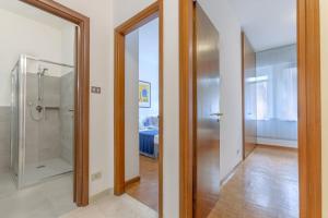 Kúpeľňa v ubytovaní Ferrara a 5 min dalla Stazione Apartment x5 + 20 fotografií