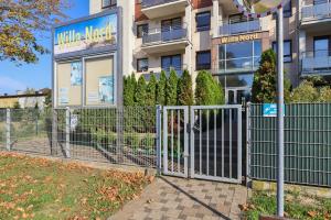 Budynek, w którym mieści się apartament