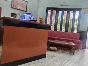 โทรทัศน์และ/หรือระบบความบันเทิงของ Hotel Aarjee Crescent Jaipur