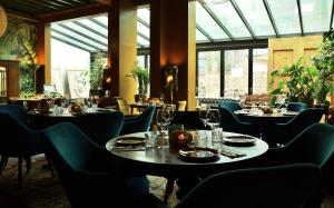 En restaurant eller et andet spisested på MAF Haarlem Boutique Hotel