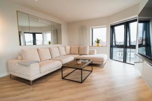 O zonă de relaxare la Westcliff Penthouse