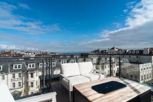Gallery image of Westcliff Penthouse in Bournemouth