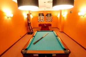 Biliár nebo kulečník v ubytování Hotel & Spa Real Badaguás Jaca