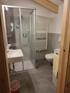 Koupelna v ubytování Apartments B&B Pretermo