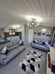 Istumisnurk majutusasutuses 4 Bed Luxury Lodge with Hot tub near Lake District