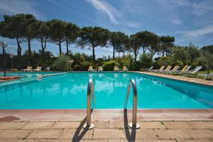 The swimming pool at or close to Hotel Panoramic Montepulciano