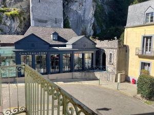 Gallery image of Logis HOTEL CASTEL DE MIRAMBEL in Lourdes