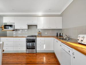 Dapur atau dapur kecil di Scarborough Hyams Beach