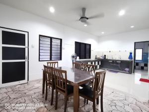 Foto da galeria de SingLeisure Holiday House em Mersing