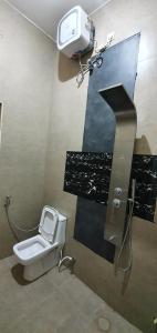 Koupelna v ubytování Shree Suites