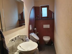 Ένα μπάνιο στο Ferienhaus Stay and Relax