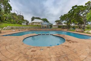 The swimming pool at or close to Caribbean Estates - 35 Montego Bay by Luxe