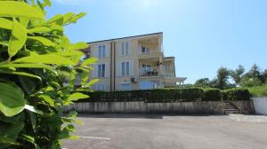 Zdjęcie z galerii obiektu Apartment Kukolj w mieście Vantačići