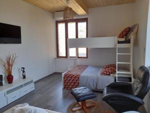 Una cama o camas en una habitación de A kwaba AD 24 fotos más